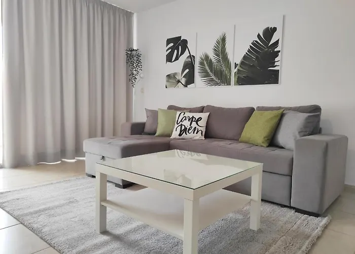 1205 Кальяо-Сальвахе